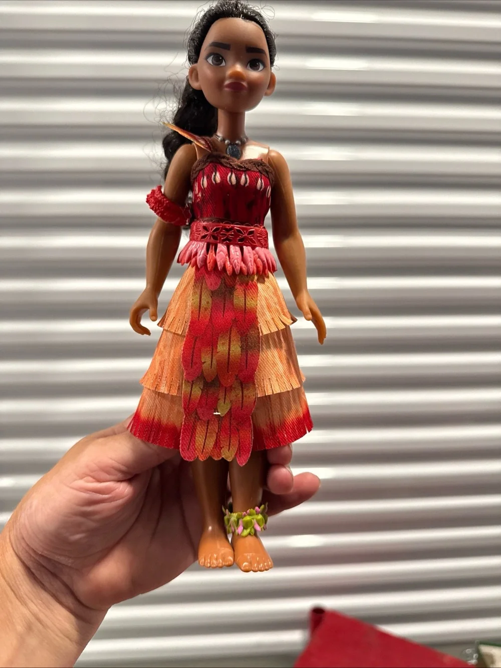 Disney musical Moana of Oceana light up doll necklace lights up